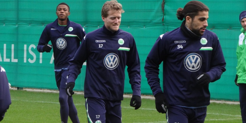 Osimhen-Schürrle-Rodriguez-logo