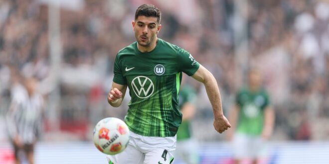 Konstantinos Koulierakis vom VfL Wolfsburg. (Photo by Selim Sudheimer/Getty Images)